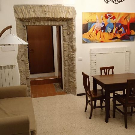 Appartement "In Centro" à Campagnano Di Roma Extérieur photo